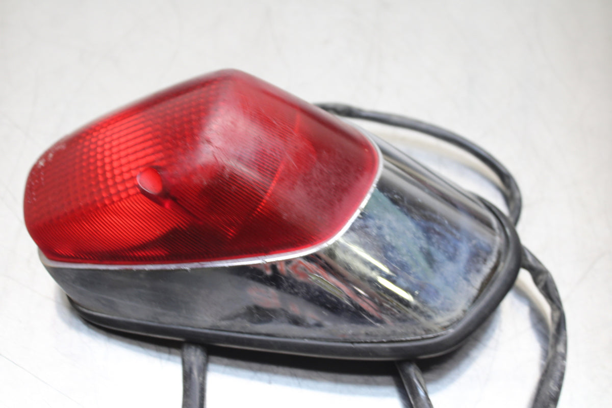 03-05 HONDA SHADOW CLASSIC 750 TAILLIGHT REAR TAIL BRAKE LIGHT BB139