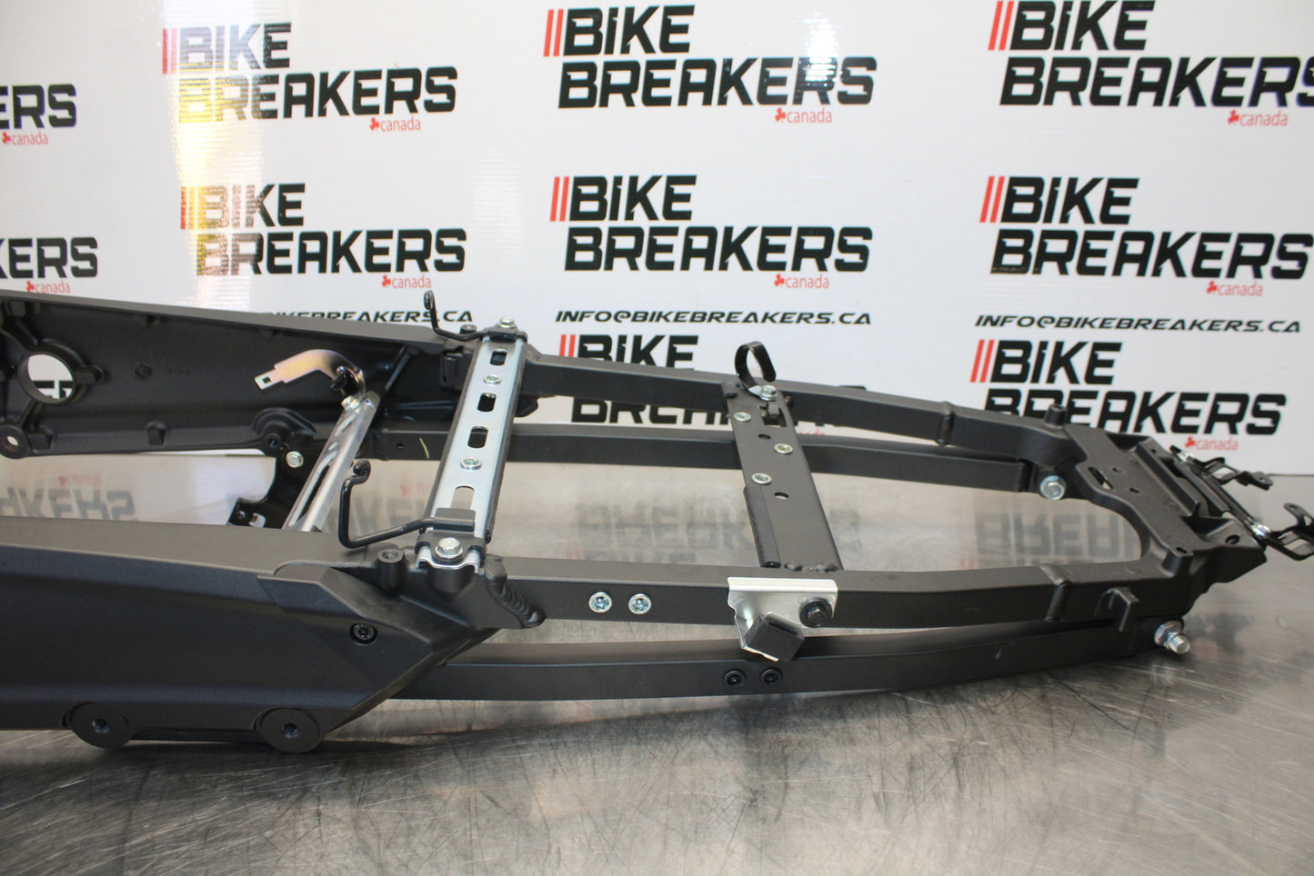 23-24 KAWASAKI NINJA ZX14R NEW!! REAR SUBFRAME BACK SUB FRAME BB153