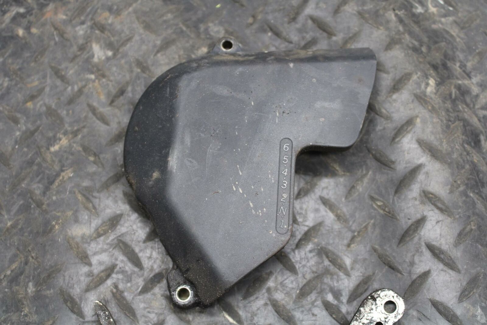 03-04 HONDA CBR600RR ENGINE SPROCKET COVER BB218