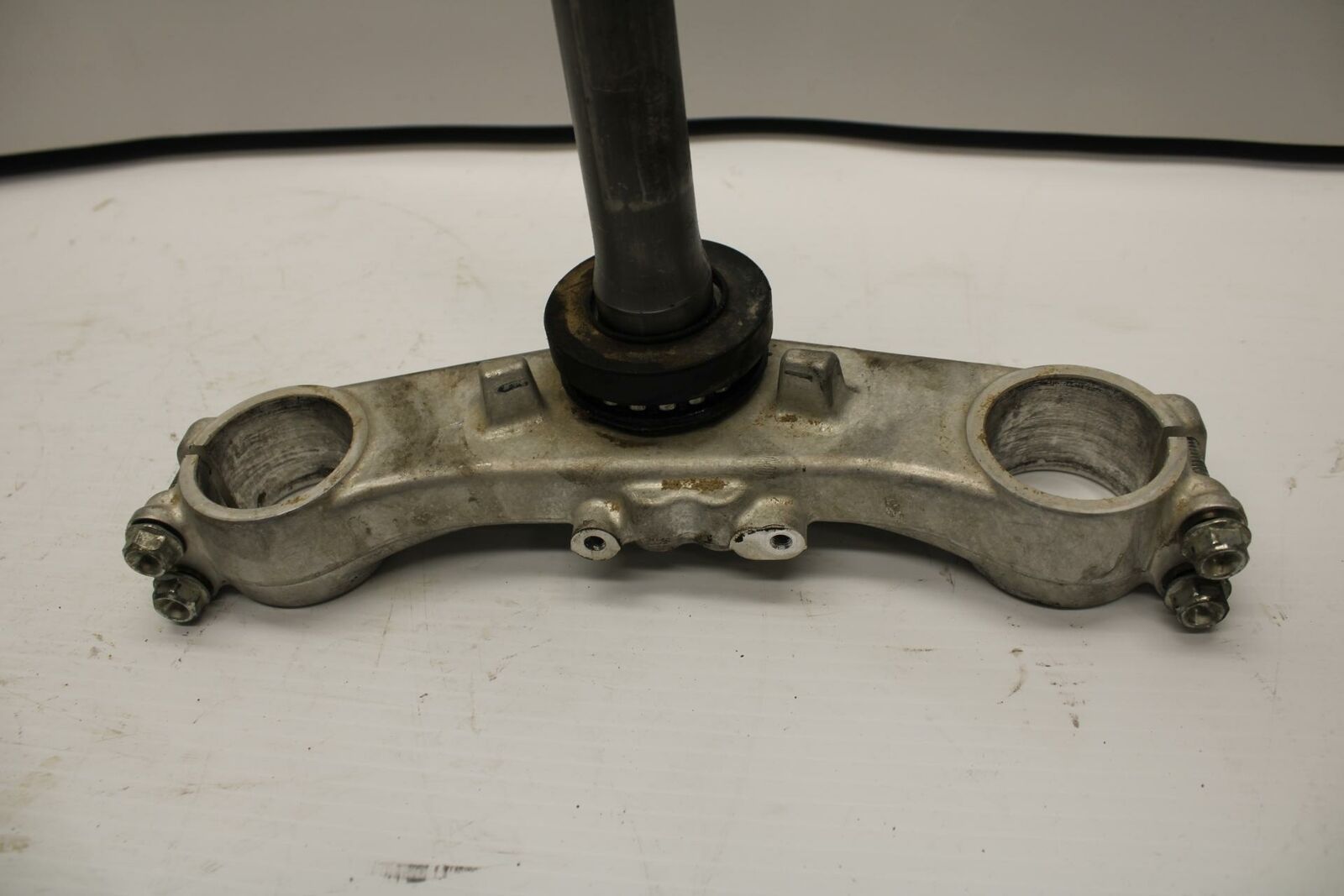 13-16 SUZUKI BANDIT 1250S ABS FRONT FORKS CLAMP LOWER TRIPLE TREE STEM BB238