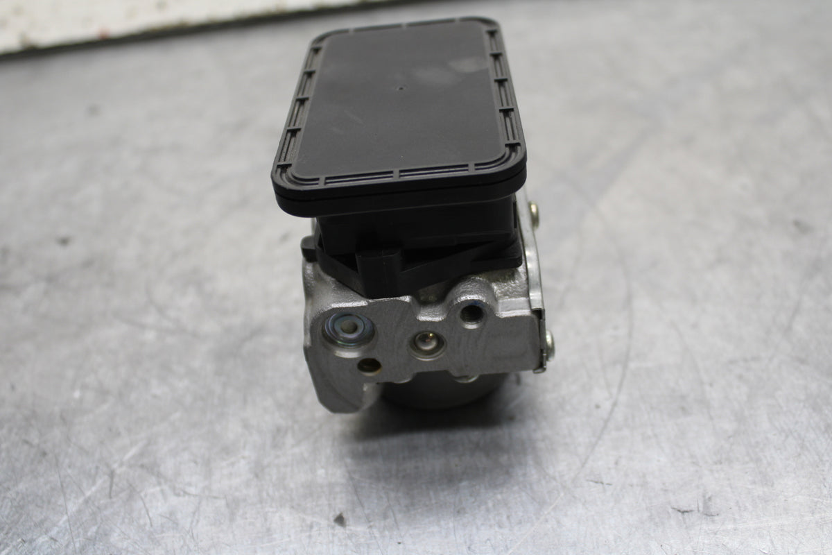 15-16 HONDA CB300F ABS PUMP UNIT MODULE BB740