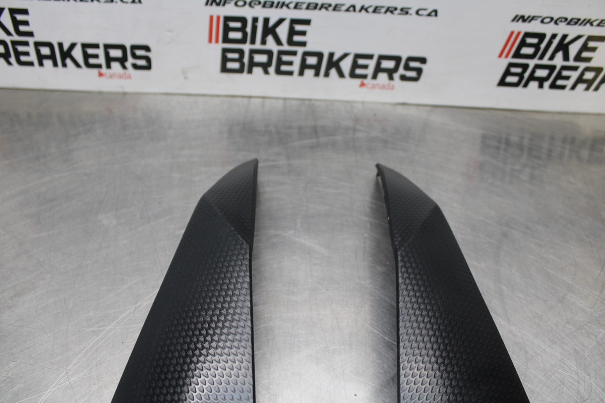 08-16 YAMAHA YZF R6 RIGHT LEFT GAS FUEL TANK PANELS COVERS TRIM SET COWLS  BB856