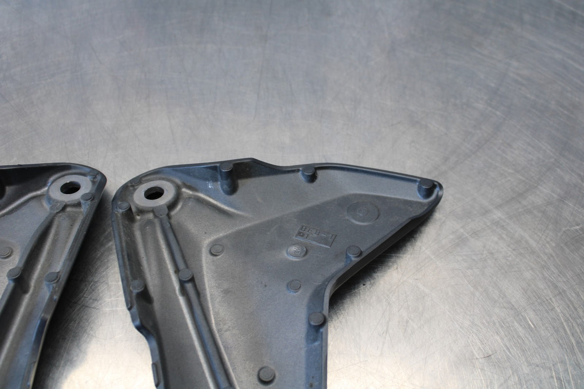 22-25 YAMAHA YZF R7 RIGHT LEFT FRAME MID SIDE COVERS COWLS PANELS TRIM BB176