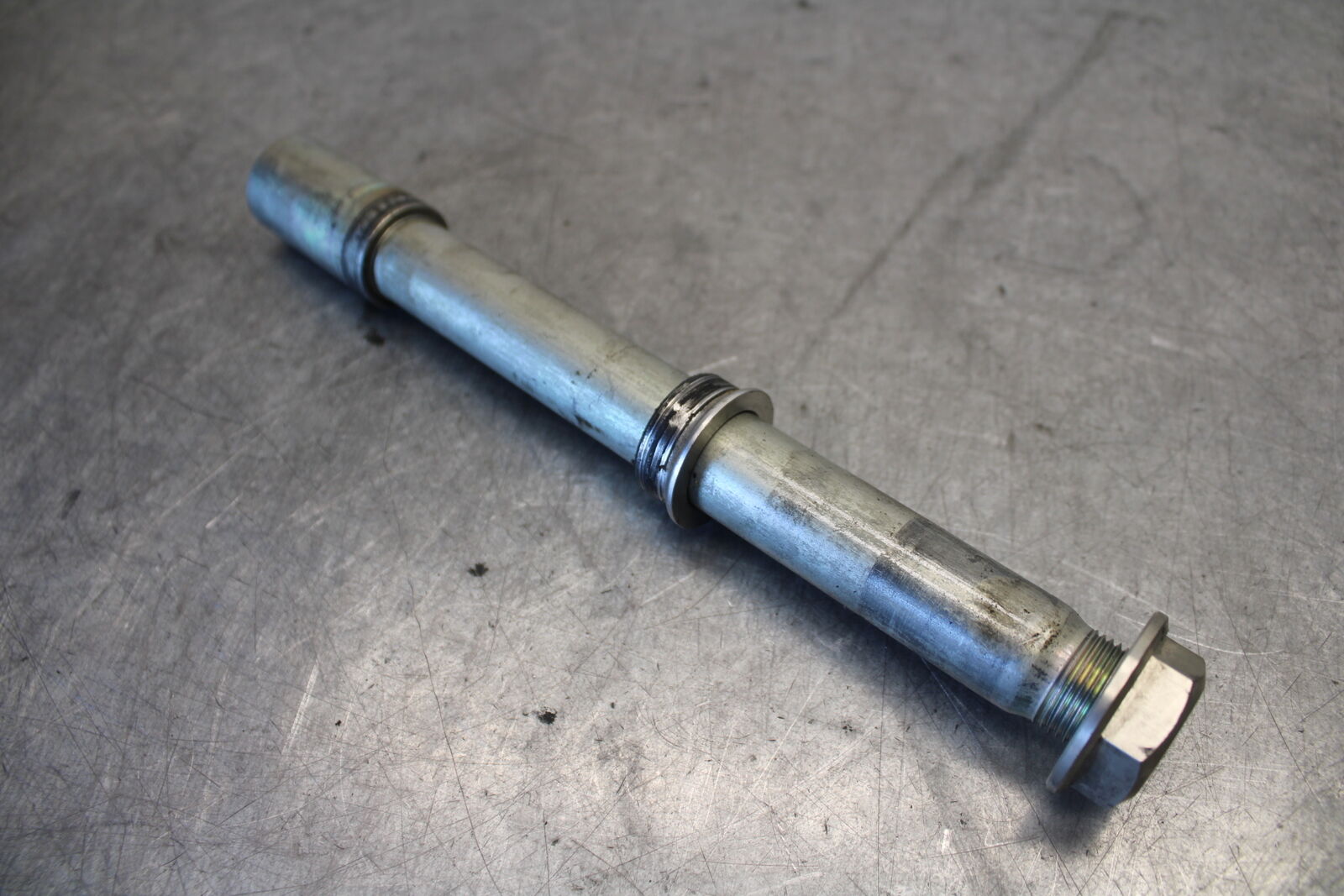 11-24 SUZUKI GSXR750 FRONT WHEEL RIM AXLE PIVOT BOLT BB687