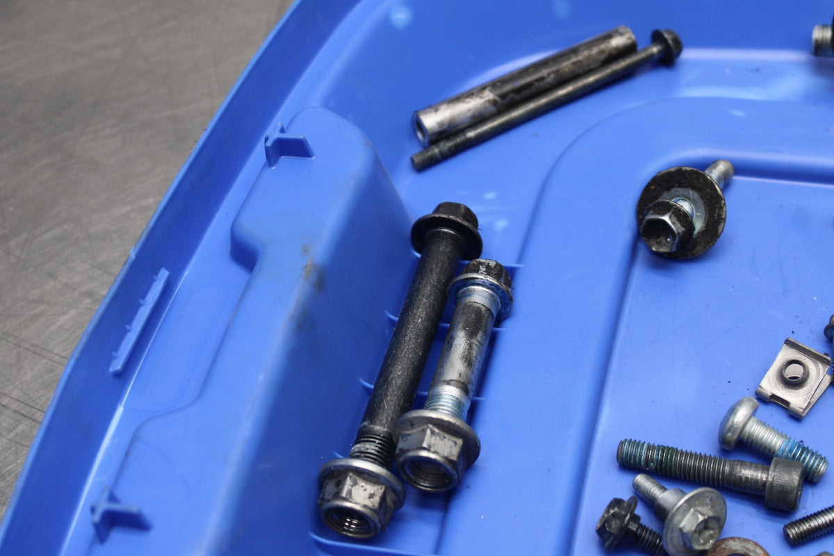 17-24 SUZUKI SV650 BOLTS HARDWARE MOTOR SCREWS BB829