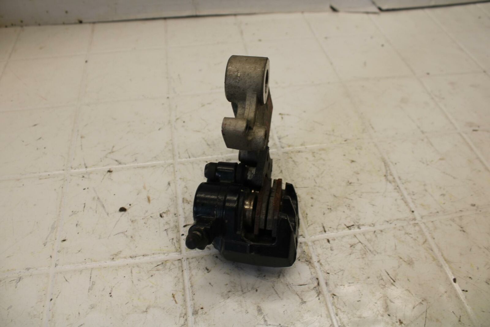 15 KAWASAKI NINJA 300 EX300 ABS REAR BACK BRAKE CALIPER W MOUNT BRACKET BB14