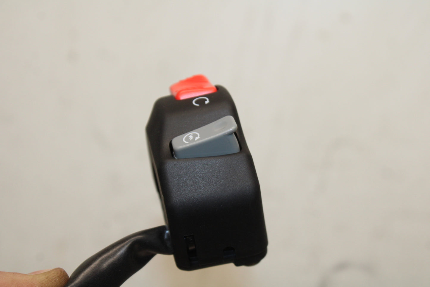 12-25 KAWASAKI NINJA ZX14R NEW!! RIGHT HANDLE KILL OFF START SWITCH BB757