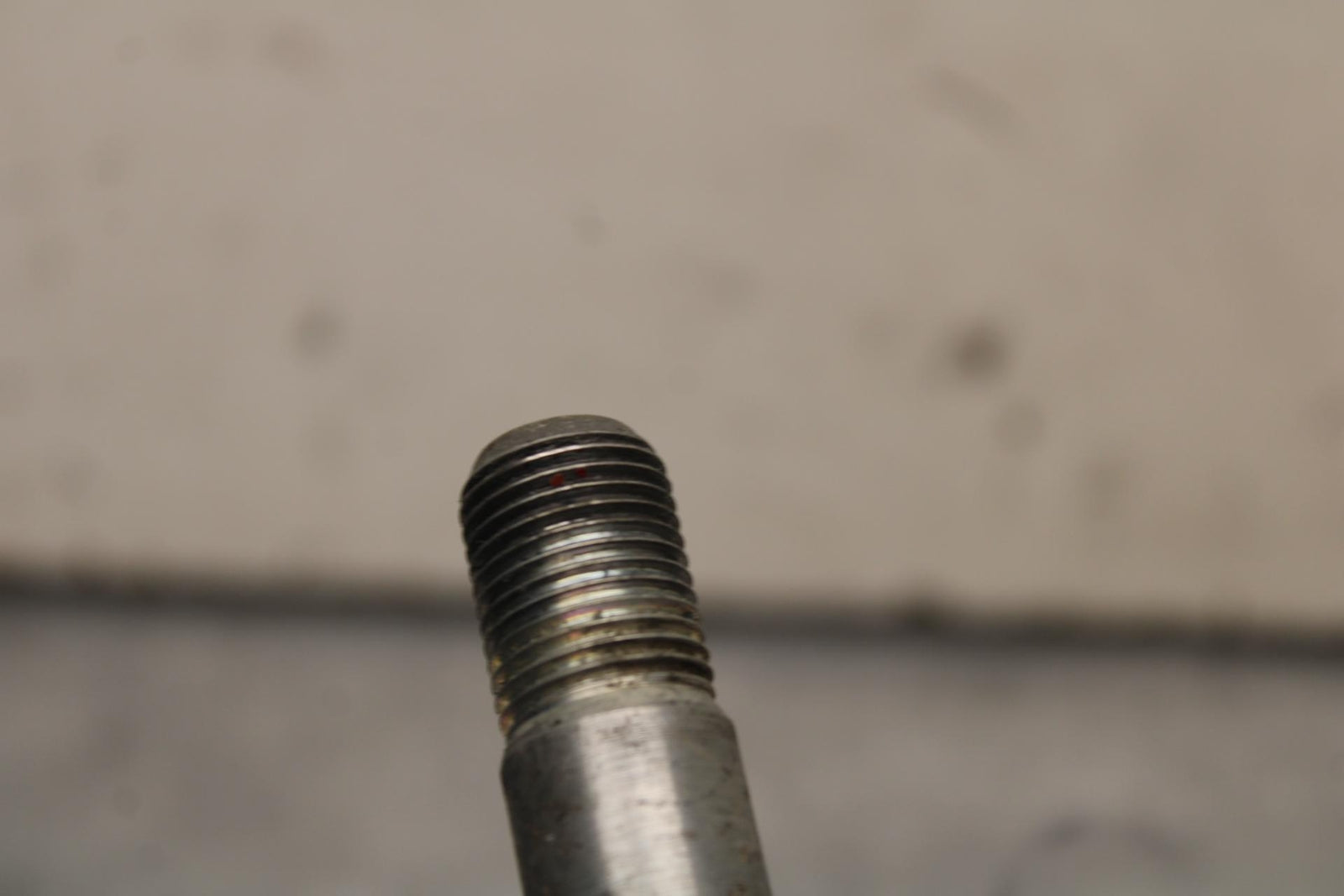 2006 Suzuki SV650 FRONT WHEEL RIM AXLE PIVOT BOLT BB93