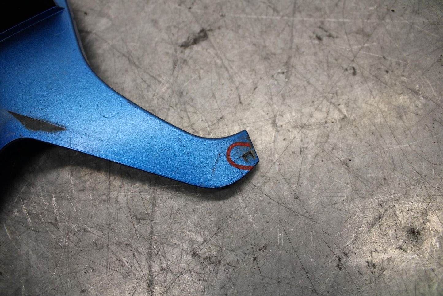 2009 Kawasaki Ninja ZX6R ZX600R CENTER REAR BACK TAIL FAIRING COWL BB548