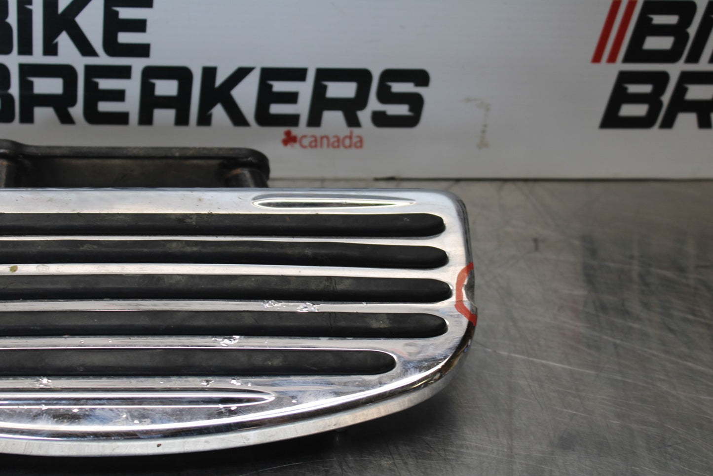 03-08 KAWASAKI VULCAN 1600 LEFT FRONT FOOT REST PEG STEP BB196