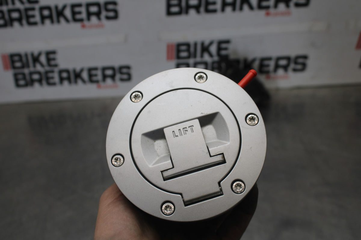 20-23 BMW F900R IGNITION LOCK KEY SET W/ GAS CAP AND ALARM BB923