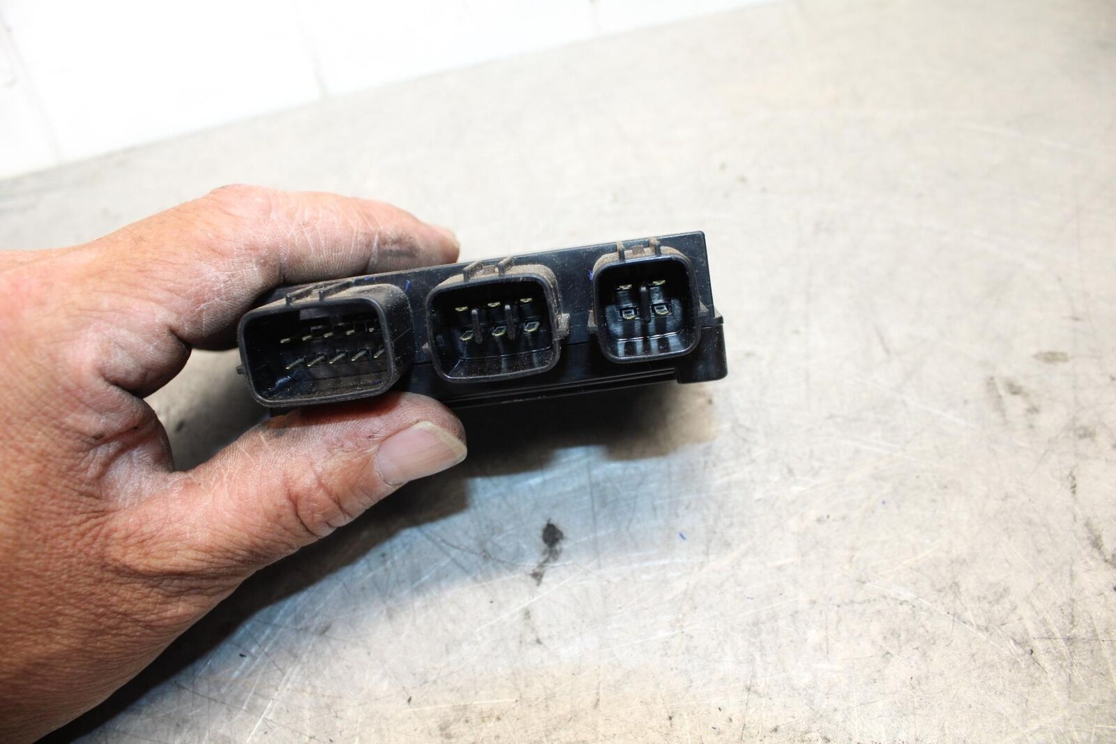 06-07 KAWASAKI NINJA ZX14R RELAY ASSEMBLY FUSE BOX bb433