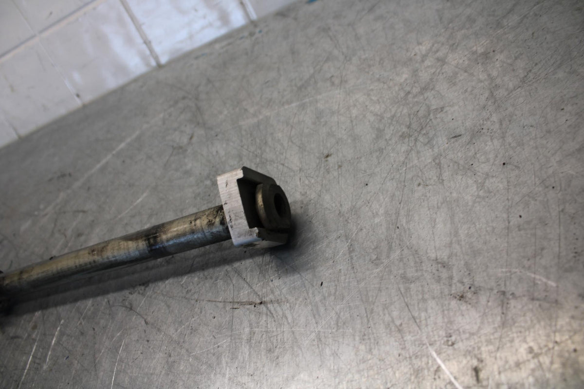 2006 Triumph Daytona 675 Triple REAR AXLE BACK WHEEL RIM PIVOT BOLT AXEL BB434