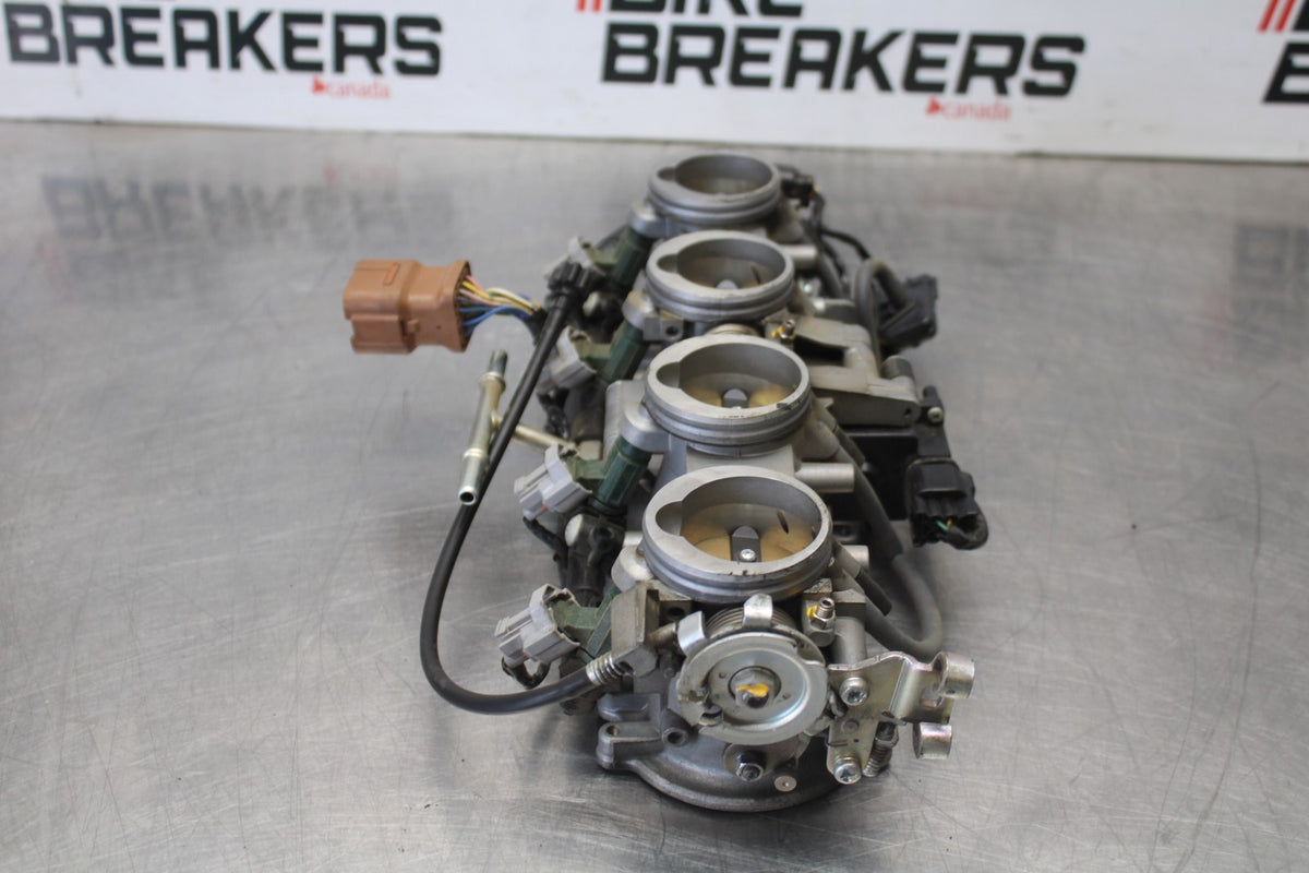 08 KAWASAKI NINJA ZX10R MAIN FUEL INJECTORS / THROTTLE BODIES BB902