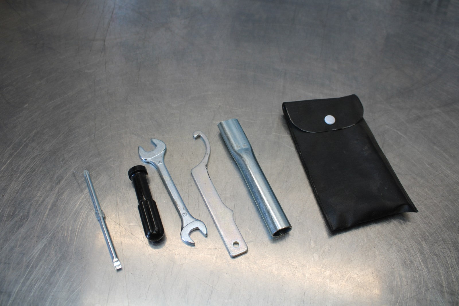 22-25 YAMAHA YZF R7 STOCK TOOLS OEM TOOL BAG KIT SET BB176