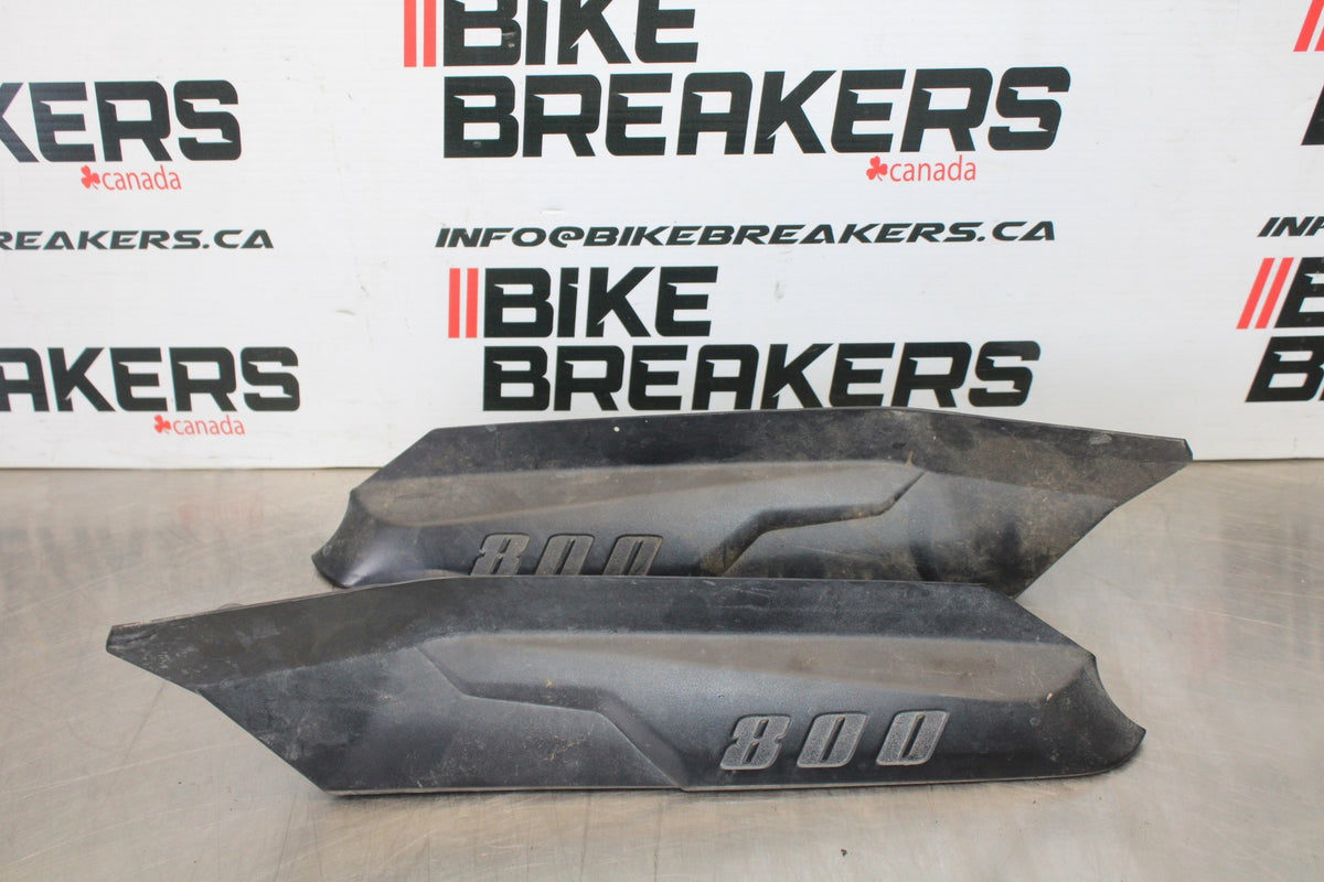 15 TRIUMPH TIGER 800 RIGHT LEFT GAS FUEL TANK PANELS COVERS TRIM SET COWLS BB873