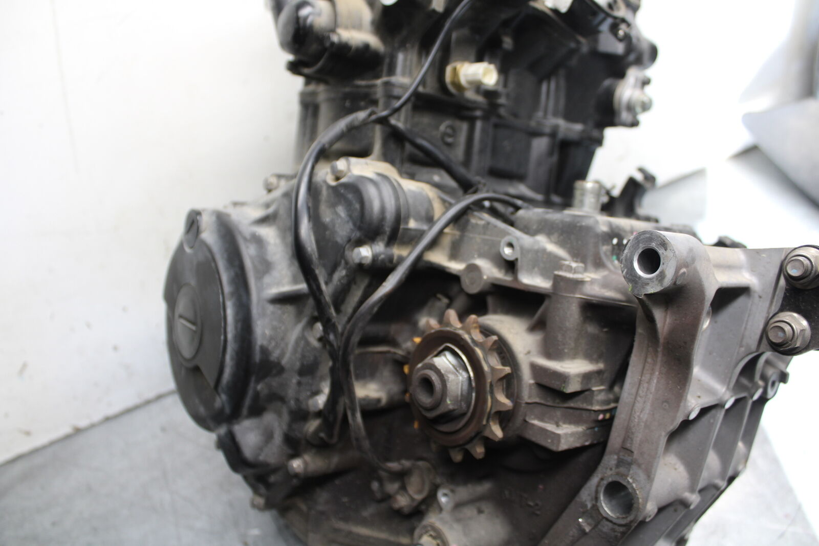 19-22 KAWASAKI Z400 ENGINE MOTOR BB708