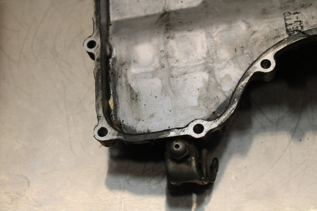 02-03 HONDA CBR900RR 954 ENGINE MOTOR BOTTOM OIL PAN COVER BB497