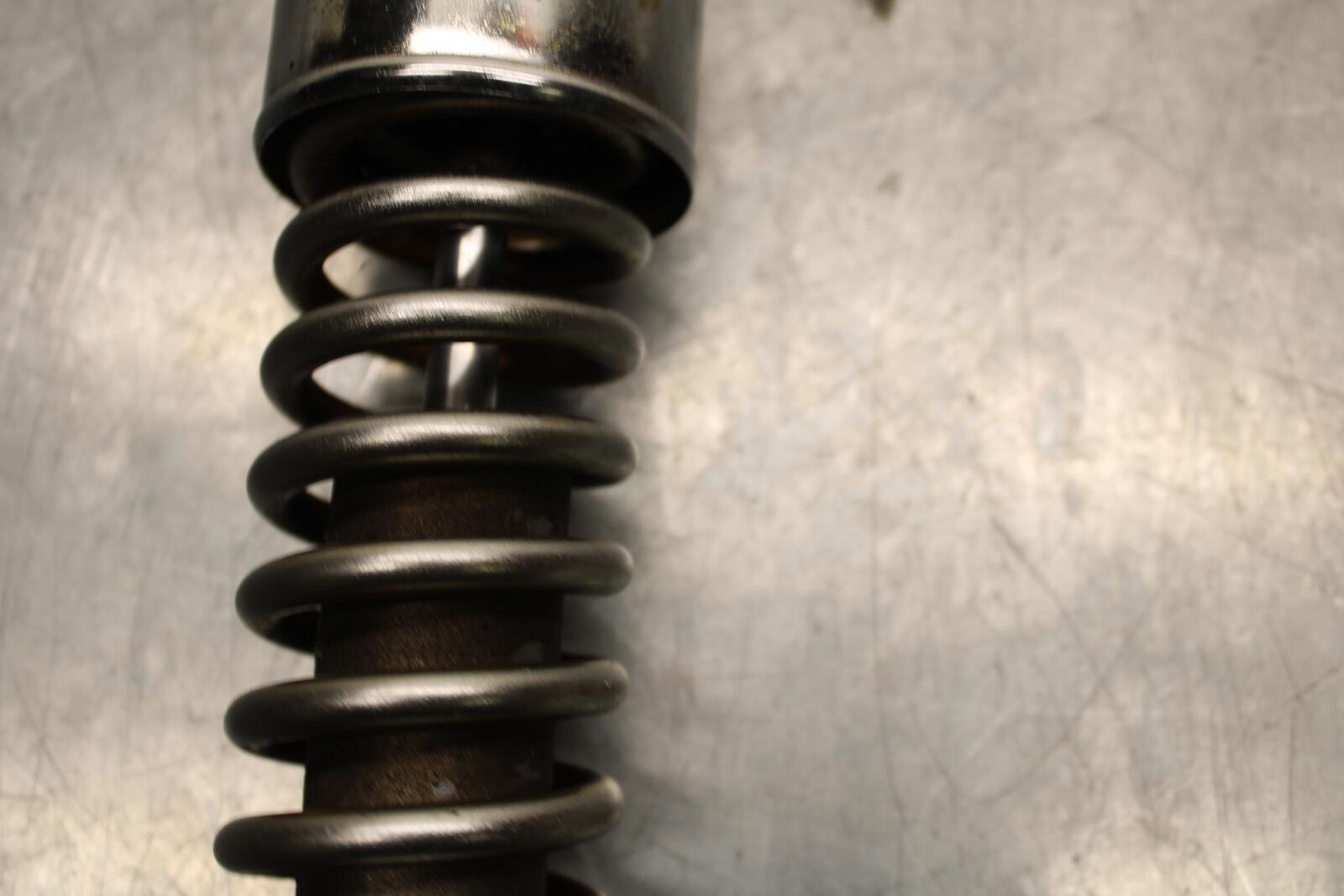 75 SUZUKI GT 550 REAR BACK SHOCK ABSORBER SUSPENSION BB67