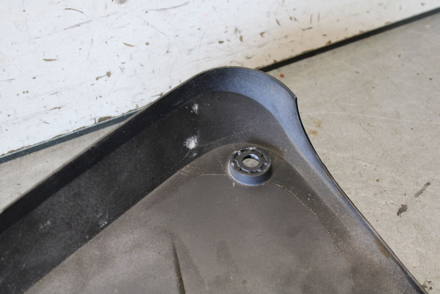 03-04 HONDA CBR600RR LEFT MID UPPER SIDE FAIRING COWL PLASTIC BB661