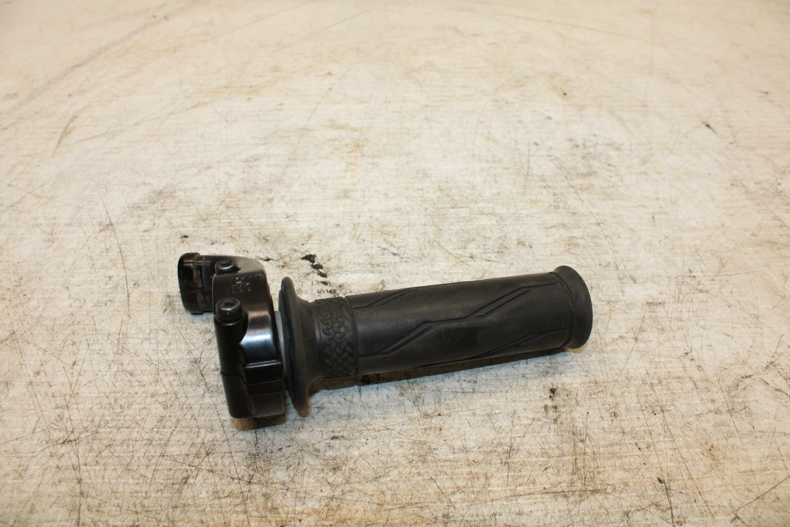 08-16 YAMAHA YZF R6 THROTTLE CABLE LINE HOUSING GUIDE BB365