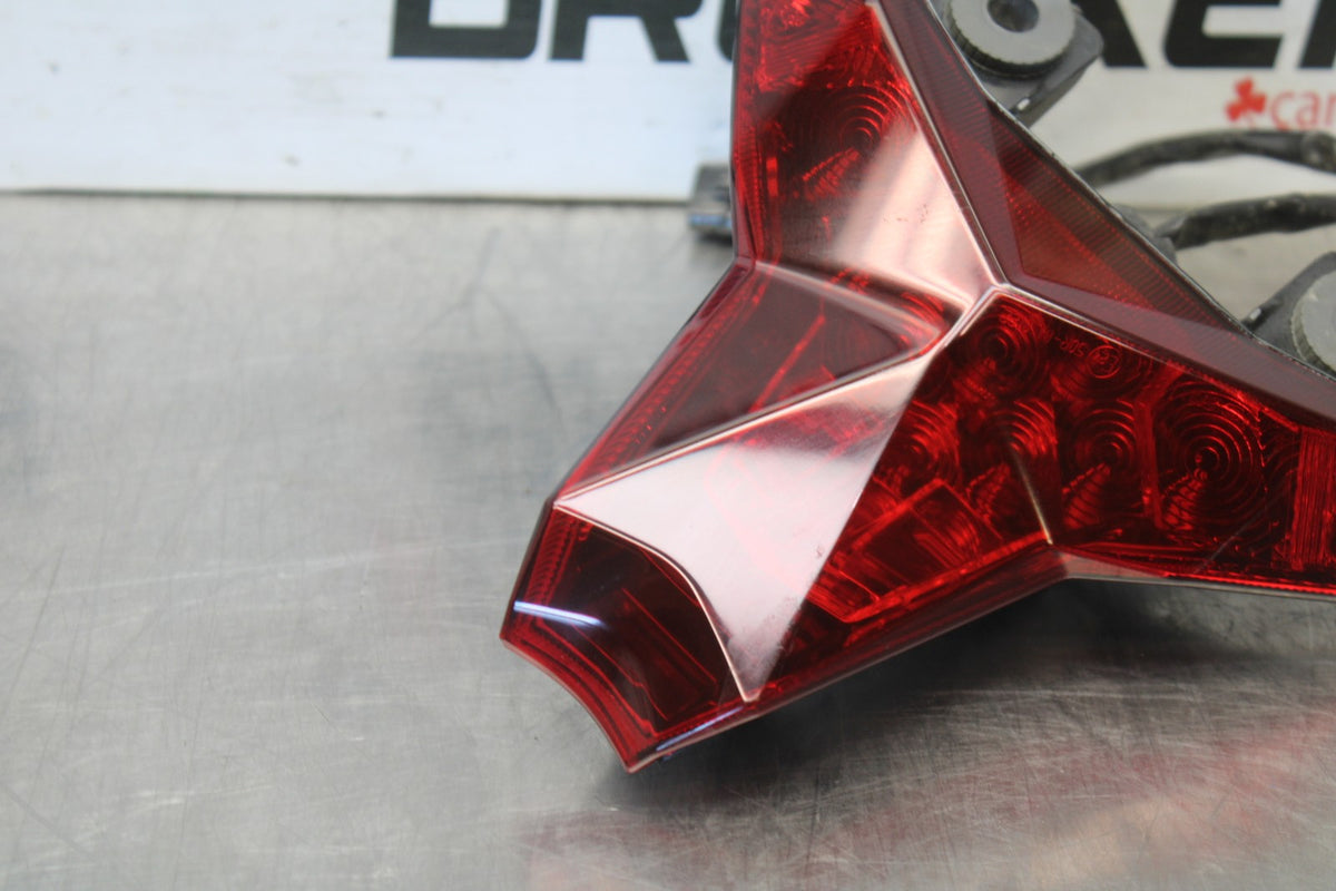 24 KAWASAKI NINJA ZX6R ZX636 ABS 40TH ANNIVERSARY REAR TAIL TAILLIGHT BB911