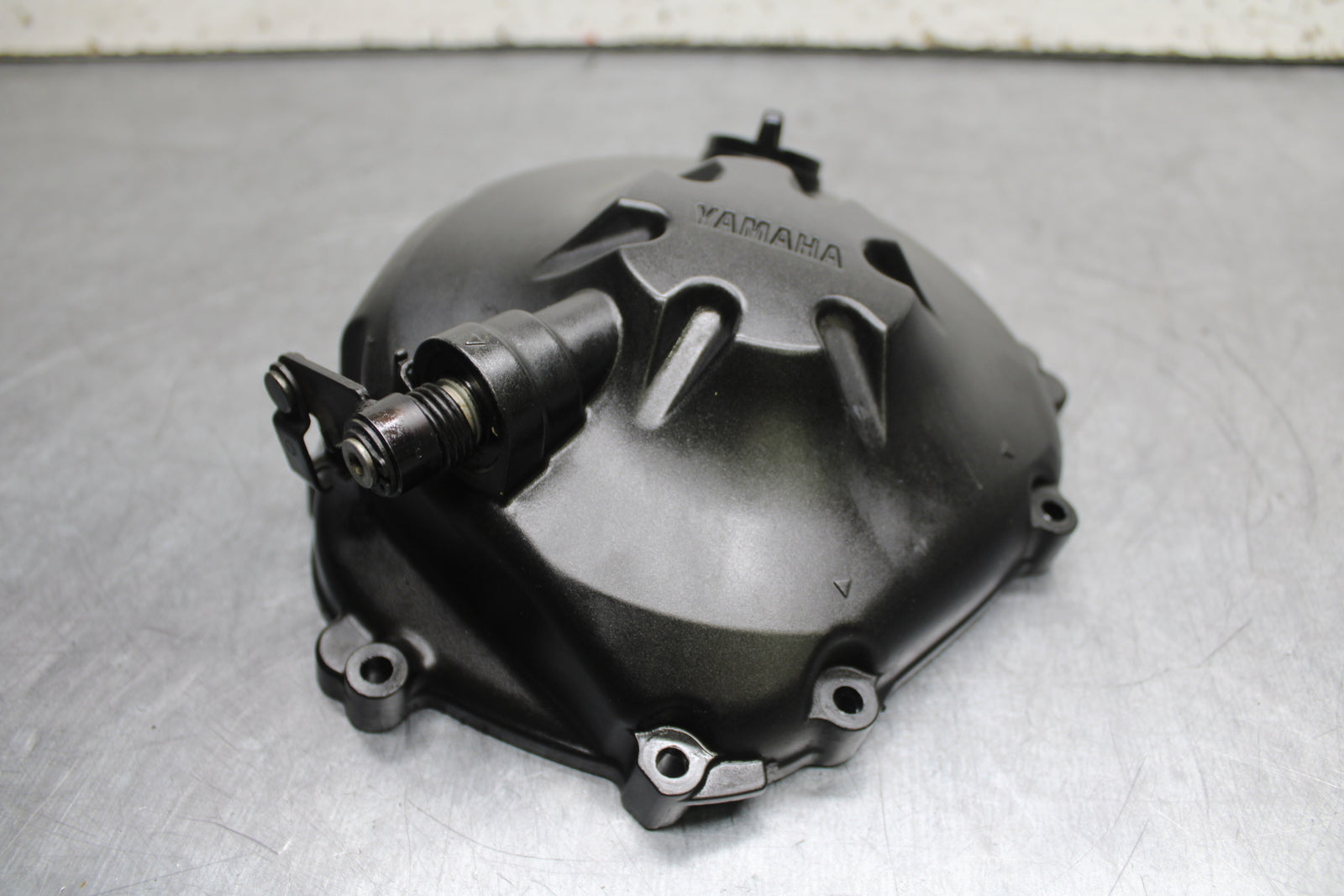 06 YAMAHA YZF R6 CLUTCH SIDE ENGINE MOTOR COVER BB716