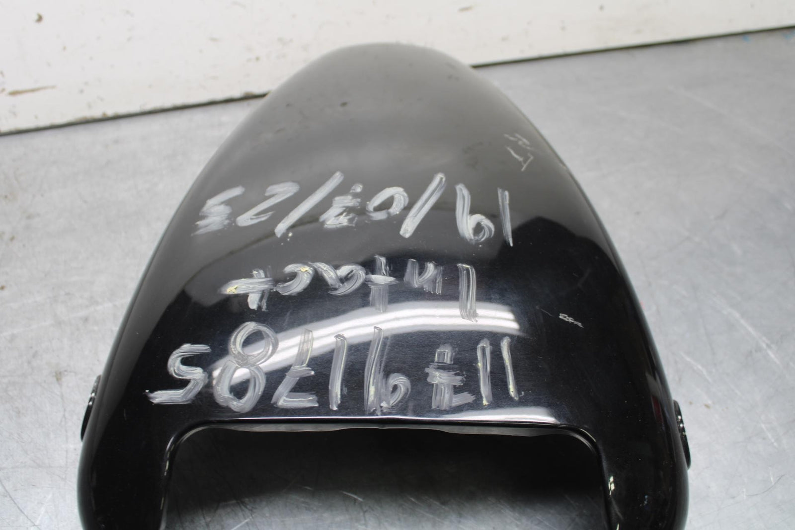 93-07 YAMAHA VMAX 1200 GAS TANK CAP COVER TRIM PANELCOWL FAIRING BB634