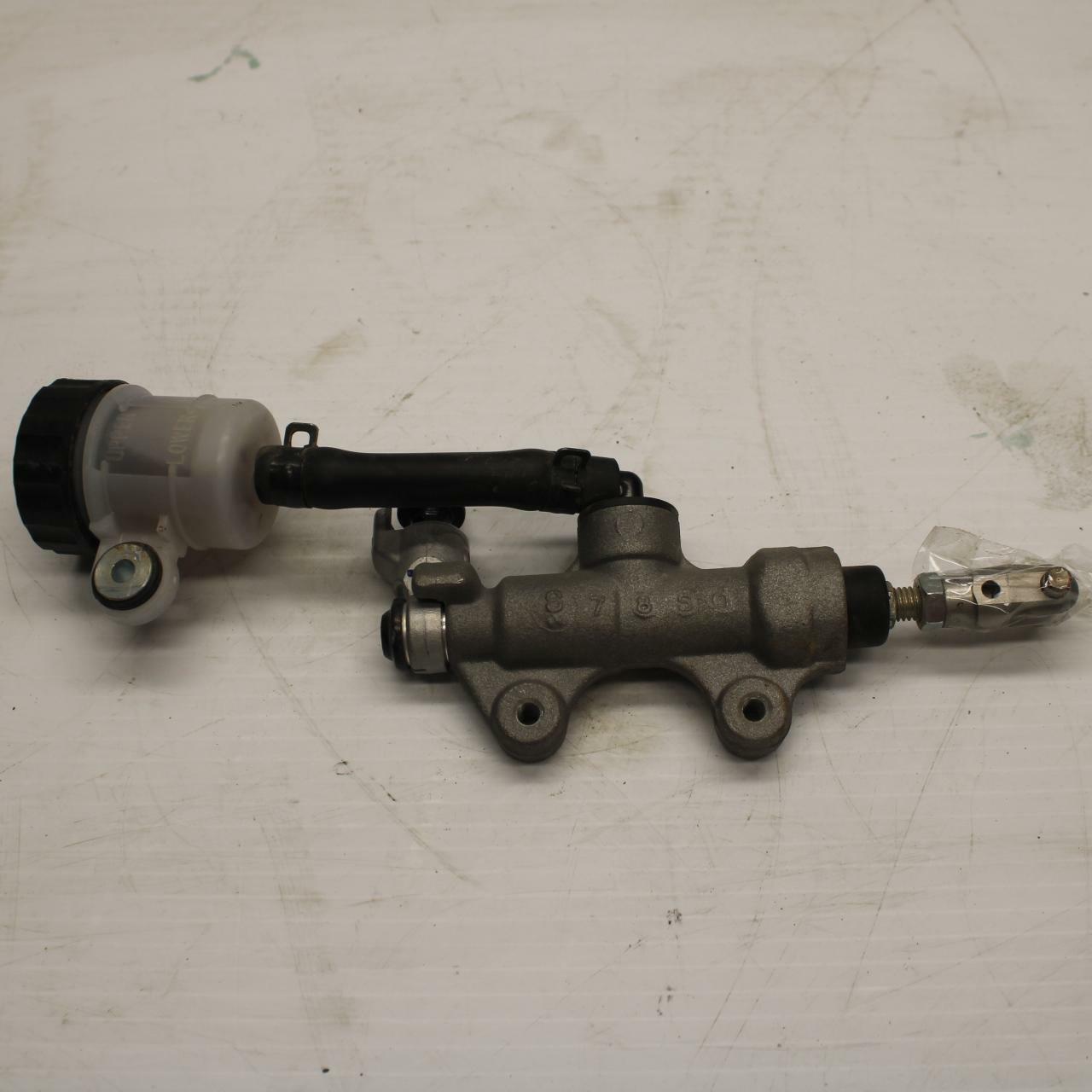 17-20 YAMAHA YZF R6 REAR BACK BRAKE MASTER CYLINDER W RESERVOIR BB257
