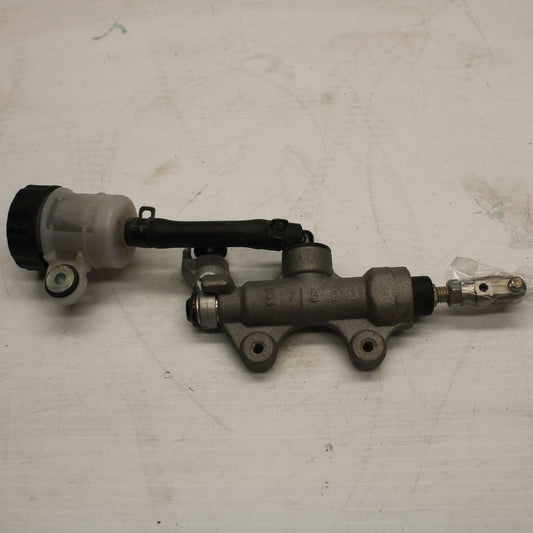 17-20 YAMAHA YZF R6 REAR BACK BRAKE MASTER CYLINDER W RESERVOIR BB257
