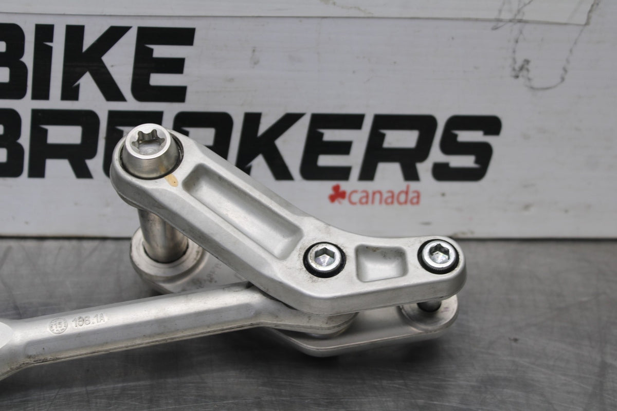 16 DUCATI 959 PANIGALE REAR DOGBONE SHOCK LINKAGE LINK BB912
