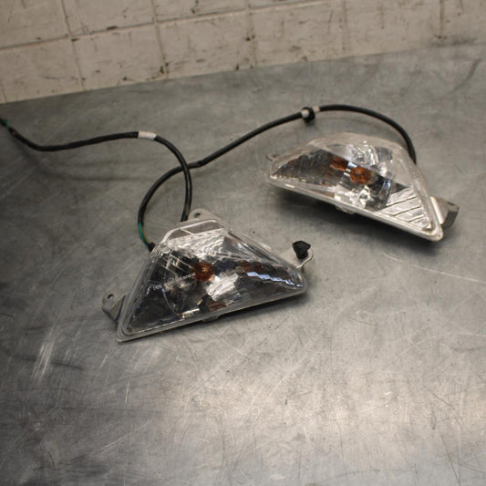 2014 Kawasaki Ninja 300 EX300B ABS FRONT LEFT RIGHT TURN SIGNALS LIGHT BB518