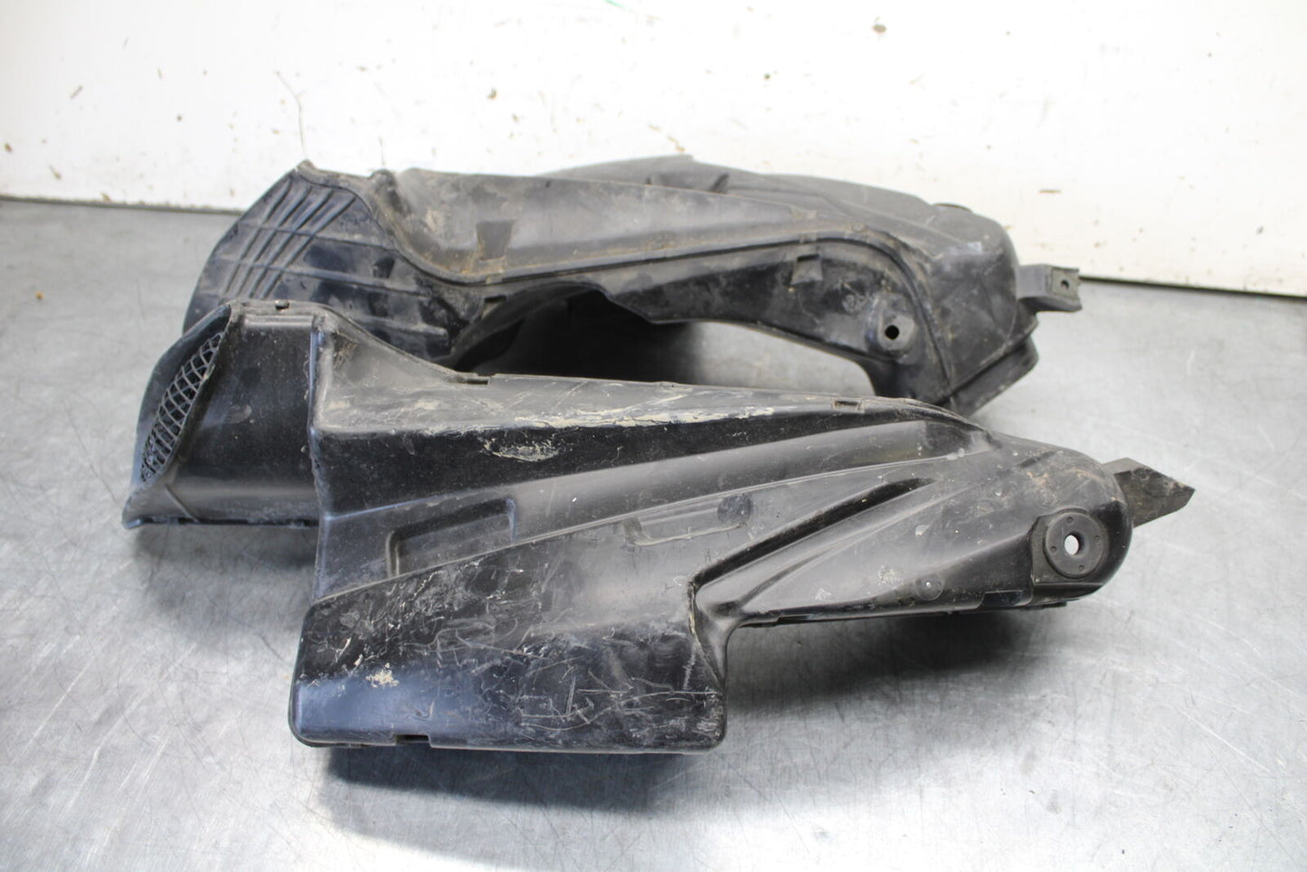 06-07 SUZUKI GSXR 600 RIGHT LEFT AIR INTAKE DUCTS BB243