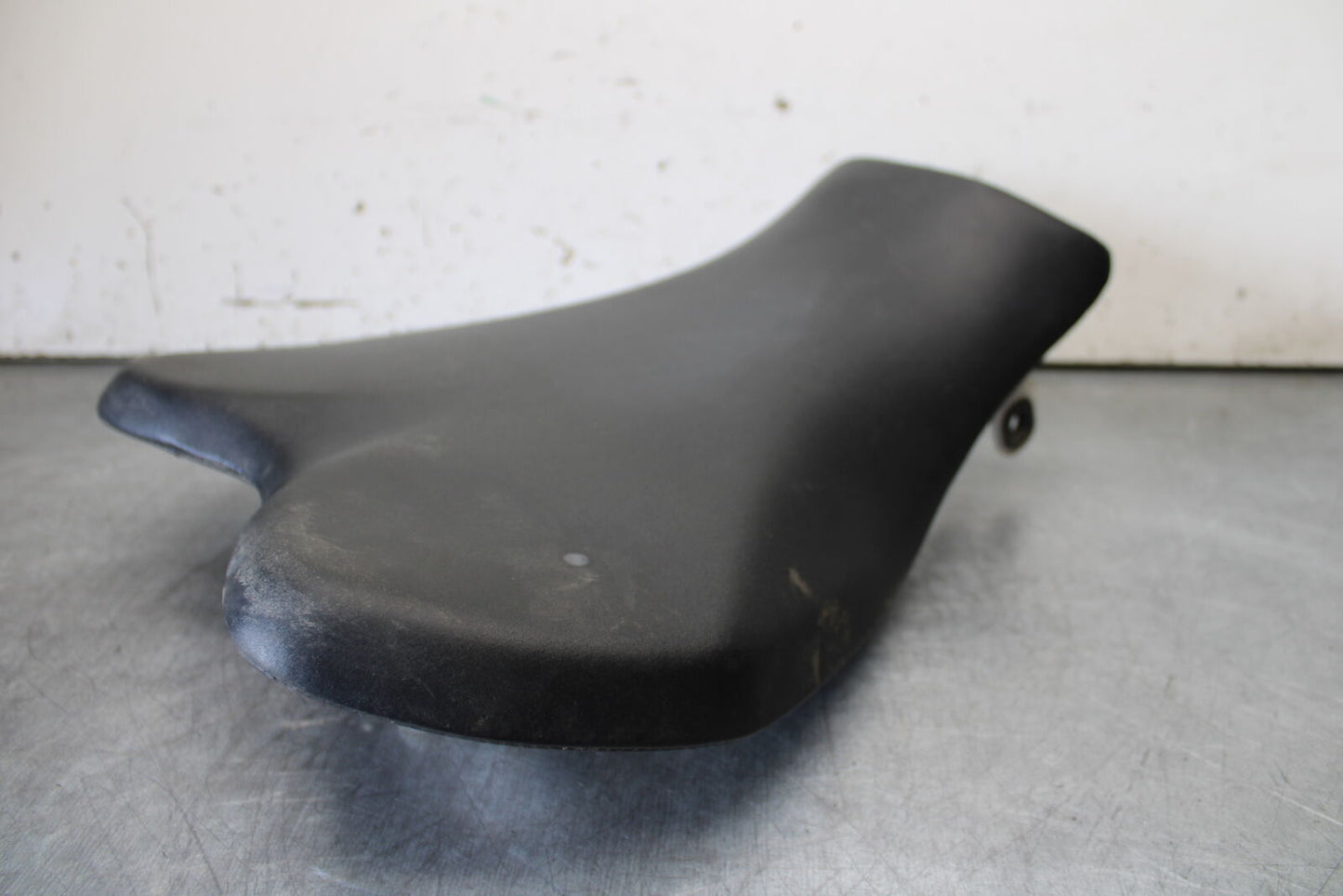 05-06 HONDA CBR600RR FRONT DRIVERS SEAT PAD SADDLE PILLION BB624