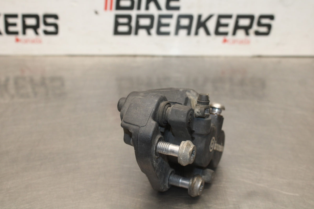 19 BMW F750GS RIGHT LEFT FRONT BRAKE CALIPER SET PAIR CALIPERS BB938