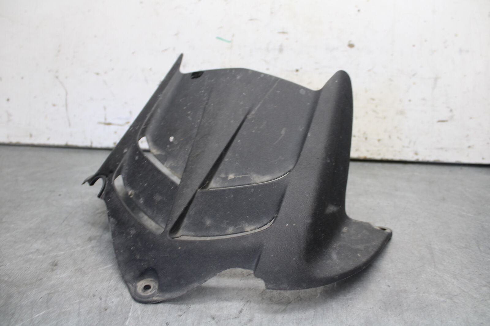 09-12 KAWASAKI NINJA ZX6R REAR BACK WHEEL TIRE HUGGER FENDER 35023-0171 BB698