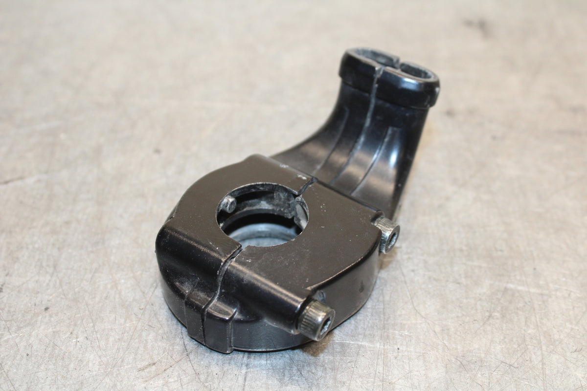 07-08 YAMAHA YZF R1 THROTTLE CABLE LINE HOUSING GUIDE BB675