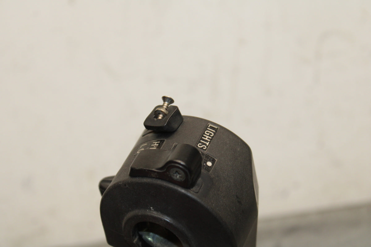 78 SUZUKI GS550E LEFT CLIP ON HANDLE HORN SIGNALS SWITCH SWITCHES BB133