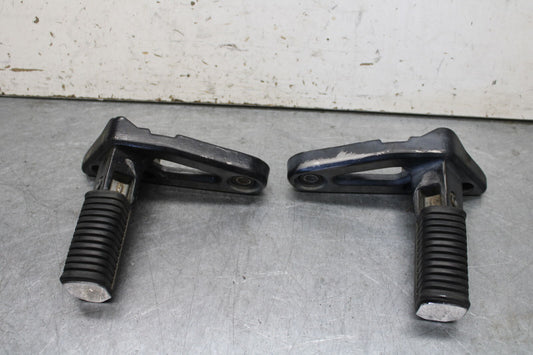 85-86 SUZUKI MADURA 1200 REAR PASSENGER FOOT STEP PEG  BB691