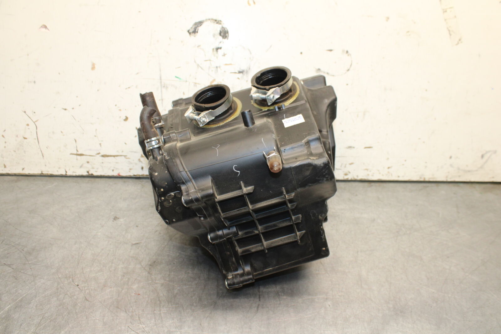 19-24 YAMAHA R3 AIRBOX AIR INTAKE FILTER BOX BB736
