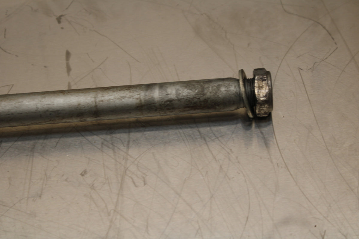 07-12 HONDA CBR600RR REAR AXLE BACK WHEEL  PIVOT BOLT AXEL 42301-MEE-D00  BB135