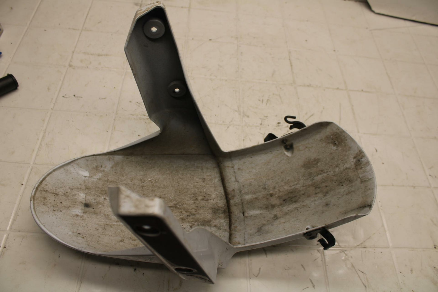 13-17 KAWASAKI NINJA ZX6R ZX636E FRONT WHEEL FENDER COWL FAIRING BB409