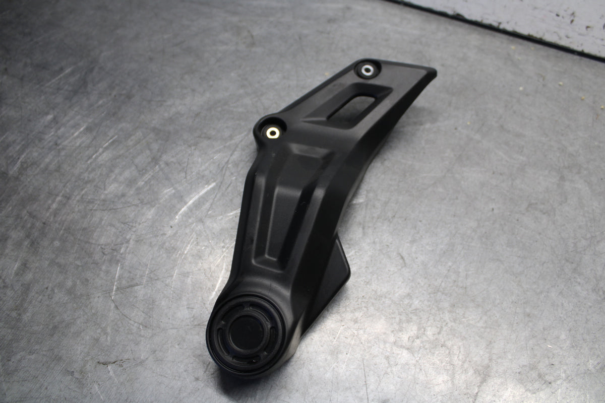 18-24 YAMAHA MT-07 RIGHT FRAME SIDE COVER COWL PANEL TRIM BB662