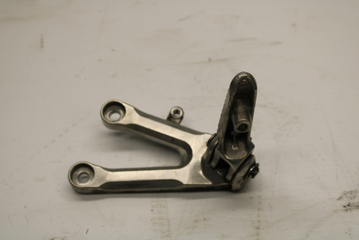 04-05 HONDA CBR1000RR LEFT REARSET REAR SET DRIVER FOOT PEG REST STOP BB242