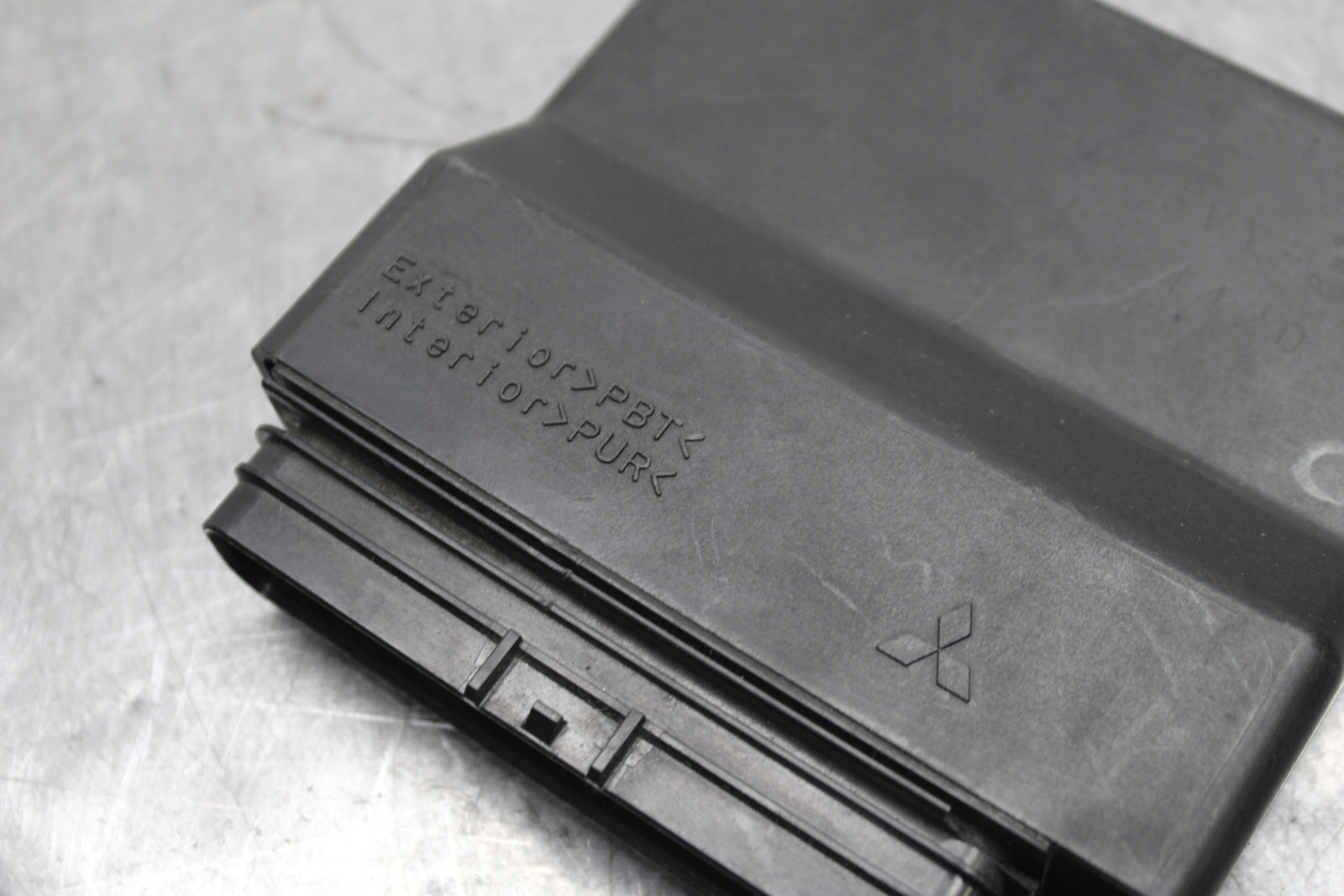 04-05 YAMAHA YZF R1 ECU COMPUTER CONTROLLER UNIT BLACK BOX ECM CDI BB131