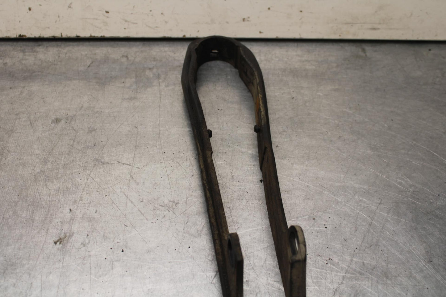 97-03 HONDA SHADOW ACE 750 VT750C SWINGARM CHAIN BUFFER SLIDER GUIDE BB618
