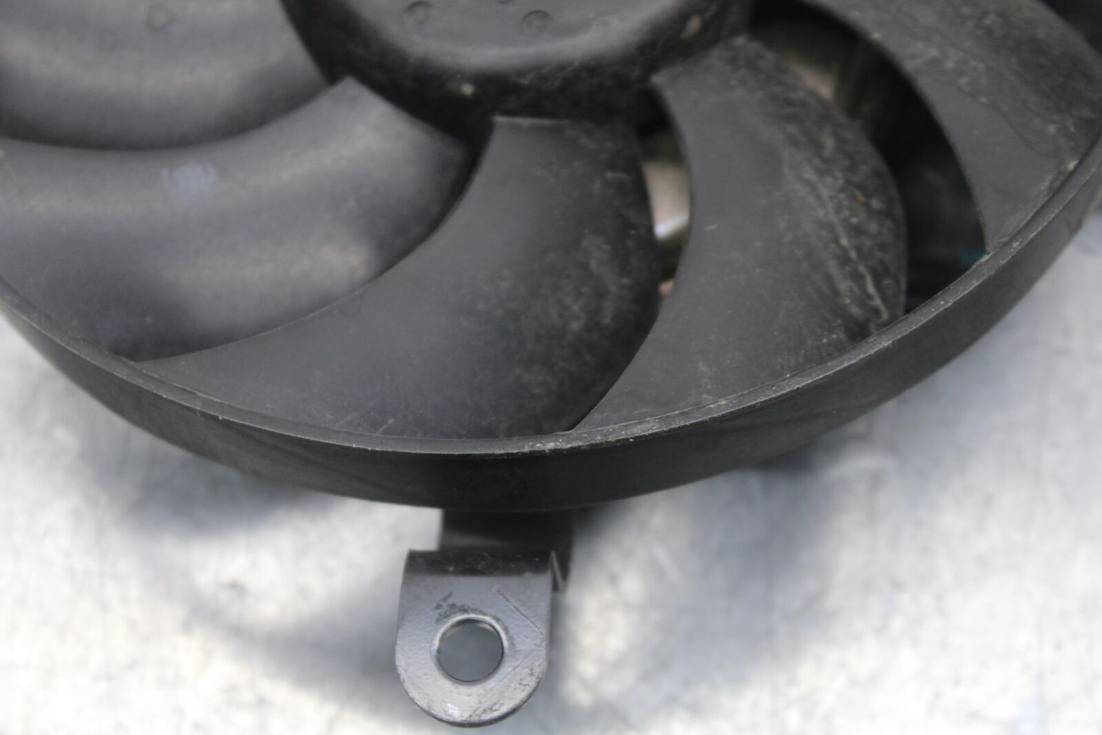 2011 Suzuki GSXR600 ENGINE RADIATOR COOLING FAN BB602