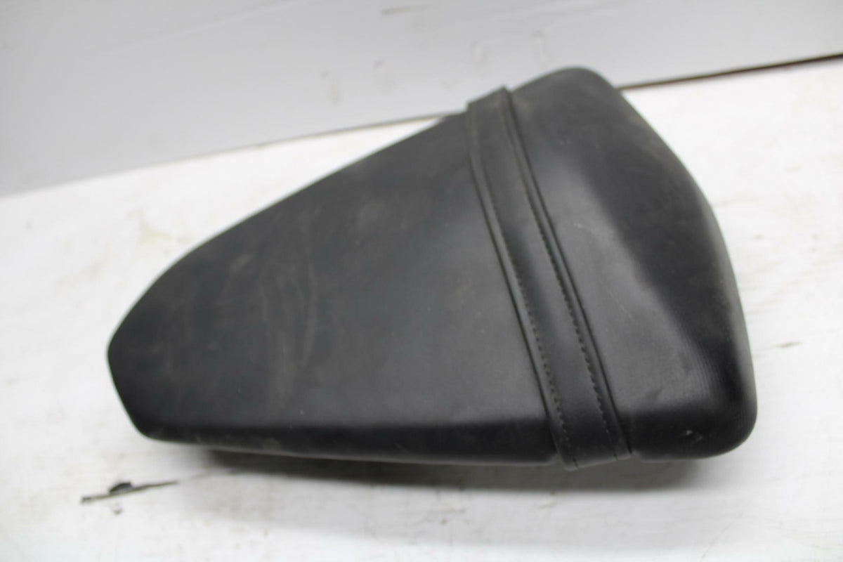 15-17 YAMAHA YZF R3 REAR BACK PASSENGER TANDEM SEAT PAD SADDLE PILLION BB293