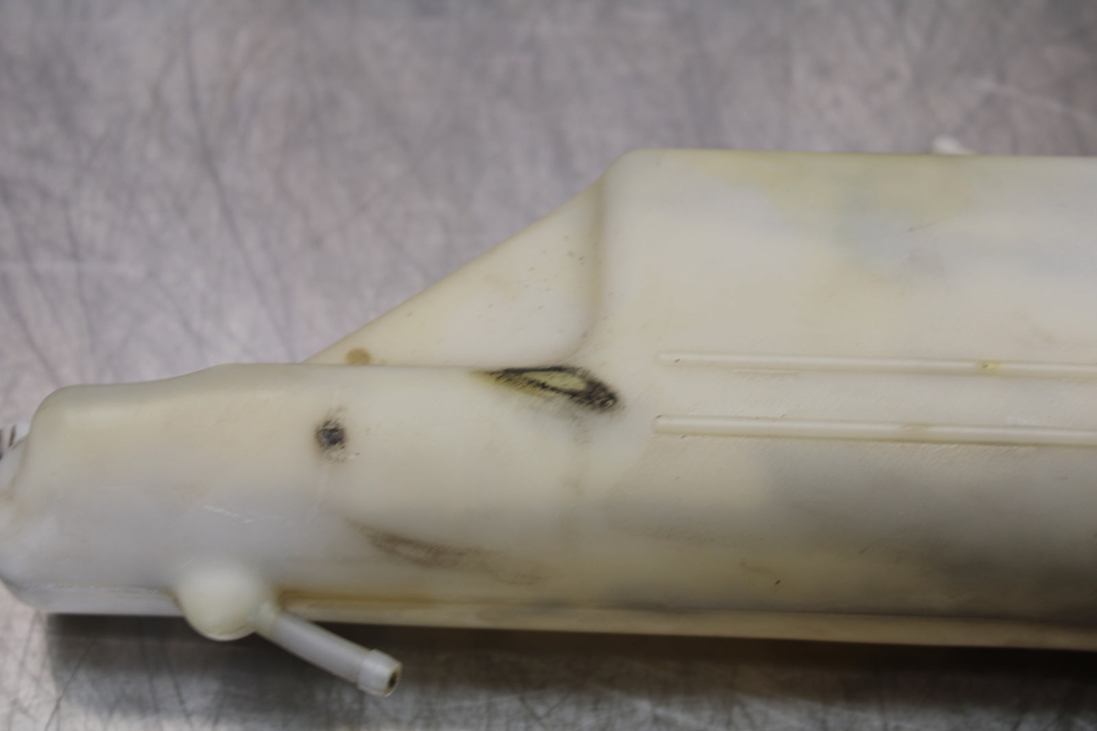 98-05 HONDA SUPER HAWK 1000 VTR1000F COOLANT WATER TANK RESERVOIR BOTTLE BB152