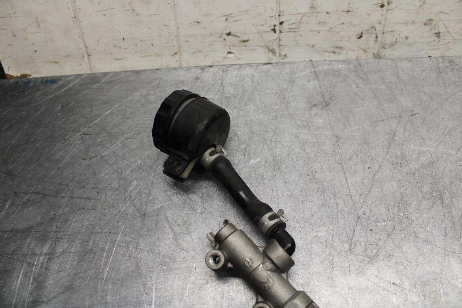 03-06 KAWASAKI Z1000 REAR BACK BRAKE MASTER CYLINDER W RESERVOIR BB487